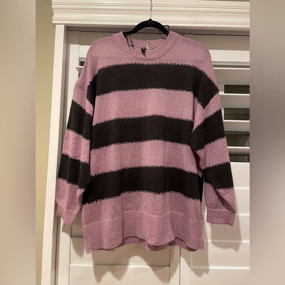 H&M Oversized Sweater - Never Worn